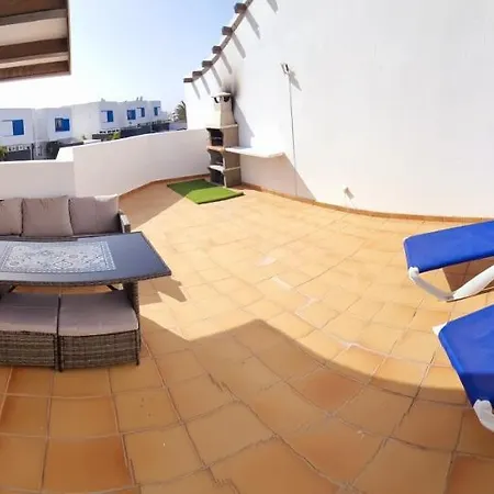 Papagayo Con Piscina Privada * Playa Blanca (Lanzarote)