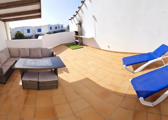 Papagayo Con Piscina Privada * Playa Blanca (Lanzarote)